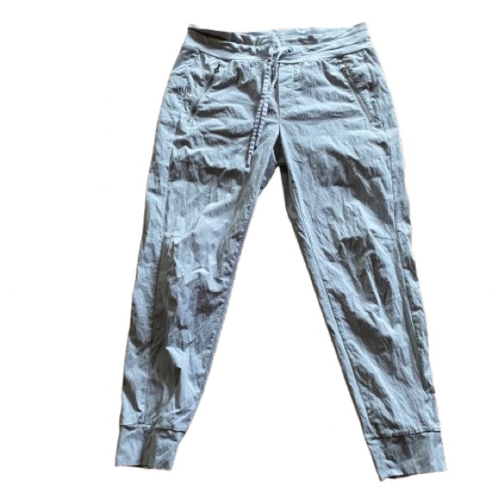 ATHLETA TREKKIE MID RISE LEGACY JOGGER Birch Gray 10 Athletic workout gym - Picture 1 of 6